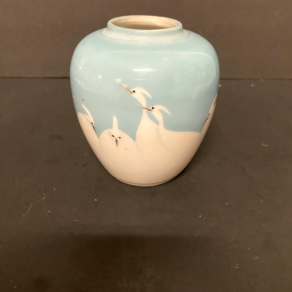 Vintage Chikaramachi  Vase Decorative Art Piece Hand Painted, Made In Japan.